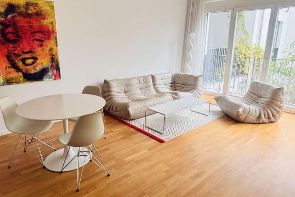 Pronájem bytu 2+1 77 m², Pariser Straße 22, Berlin, Berlín Pronájem bytu 2+1 77 m², Pariser Straße 22, Berlin, Berlín
