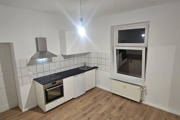 Pronájem bytu 2+1 35 m², Gerresheimer Straße, Düsseldorf Pronájem bytu 2+1 35 m², Gerresheimer Straße, Düsseldorf