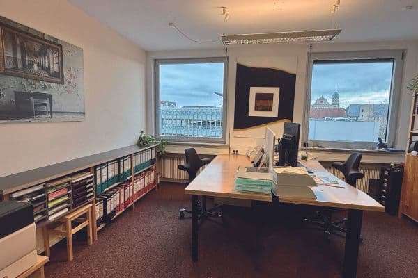 Pronájem kanceláře 45 m², Fuggerstraße 14, Augsburg, Bavorsko Pronájem kanceláře 45 m², Fuggerstraße 14, Augsburg, Bavorsko