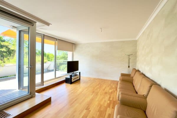 Prodej bytu 3+kk 96 m², Pražská silnice, Karlovy Vary, Karlovarský kraj Prodej bytu 3+kk 96 m², Pražská silnice, Karlovy Vary, Karlovarský kraj