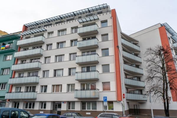 Prodej bytu 3+1 64 m², K Podjezdu, Praha Prodej bytu 3+1 64 m², K Podjezdu, Praha