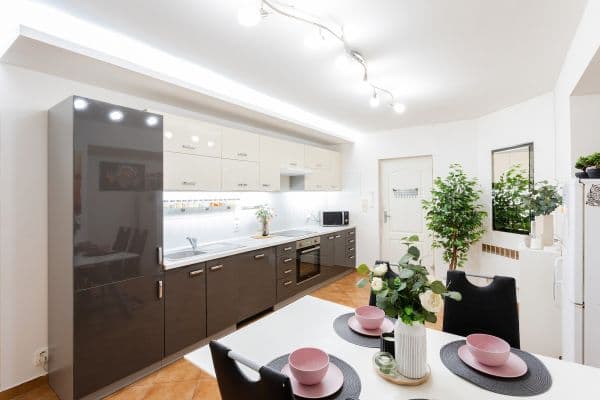 Prodej bytu 1+1 48 m², Finská, Prodej bytu 1+1 48 m², Finská,