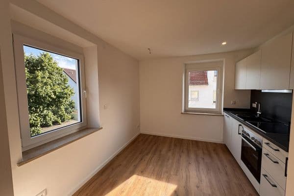 Pronájem bytu 2+kk 50 m², Miltenbergstraße 18, Augsburg, Bavorsko Pronájem bytu 2+kk 50 m², Miltenbergstraße 18, Augsburg, Bavorsko