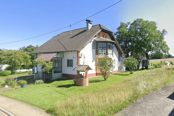Prodej domu 225 m², pozemek 1.118 m², Raiffeisenstrasse 19, Biebern Prodej domu 225 m², pozemek 1.118 m², Raiffeisenstrasse 19, Biebern