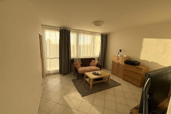 Pronájem bytu 2+kk 47 m², Nekvasilova, Praha Pronájem bytu 2+kk 47 m², Nekvasilova, Praha