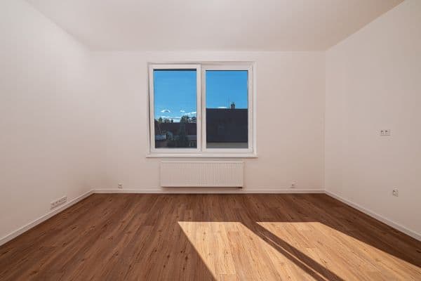 Pronájem bytu 2+kk 43 m², Češkova, Pardubice Pronájem bytu 2+kk 43 m², Češkova, Pardubice