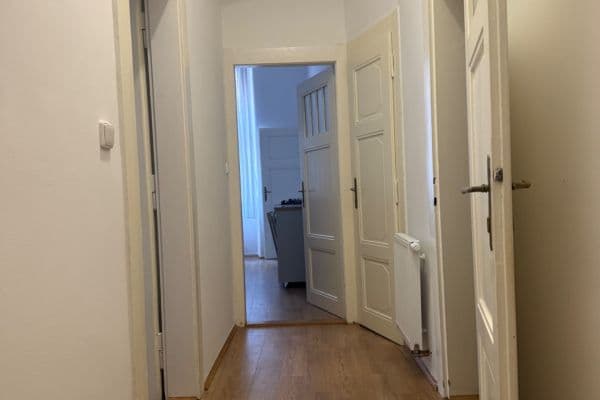 Pronájem bytu 3+1 77 m², Heřmanova, Praha Pronájem bytu 3+1 77 m², Heřmanova, Praha