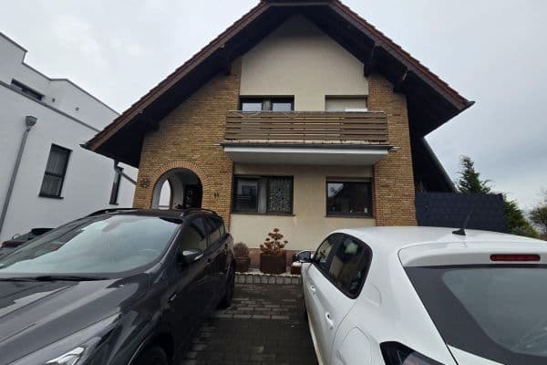 Pronájem bytu 3+1 95 m², Waldorfer Weg 41, Bornheim Pronájem bytu 3+1 95 m², Waldorfer Weg 41, Bornheim