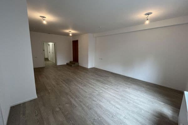 Pronájem bytu 2+kk 81 m², Möckmühl Pronájem bytu 2+kk 81 m², Möckmühl