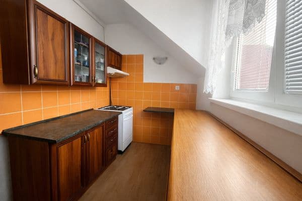 Pronájem bytu 2+1 50 m², třída Osvobození, Pronájem bytu 2+1 50 m², třída Osvobození,