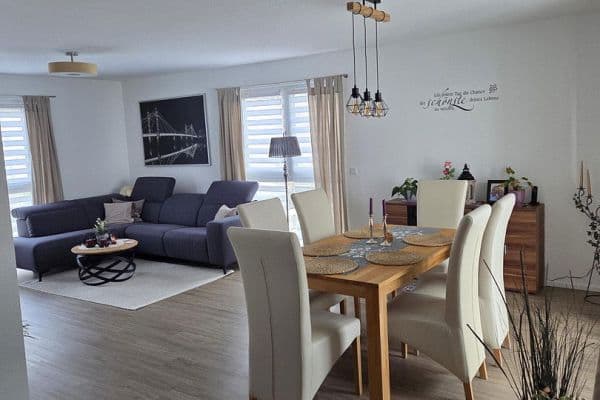 Pronájem bytu 3+1 88 m², Bischofsheim Pronájem bytu 3+1 88 m², Bischofsheim