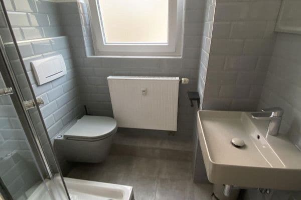 Pronájem bytu 1+1 30 m², Aspergstr. 24, Stuttgart, Bádensko-Württembersko Pronájem bytu 1+1 30 m², Aspergstr. 24, Stuttgart, Bádensko-Württembersko