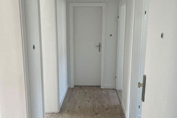 Pronájem bytu 4+1 60 m², Lemwerder Pronájem bytu 4+1 60 m², Lemwerder