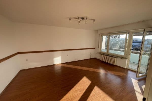 Prodej bytu 4+1 80 m², Metzingen Prodej bytu 4+1 80 m², Metzingen