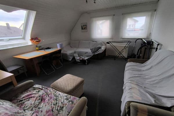 Pronájem bytu 3+1 65 m², reußensteinstr.10, Böblingen Pronájem bytu 3+1 65 m², reußensteinstr.10, Böblingen