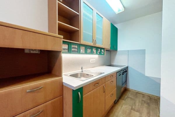 Pronájem bytu 4+1 89 m², Doležalova, Pronájem bytu 4+1 89 m², Doležalova,