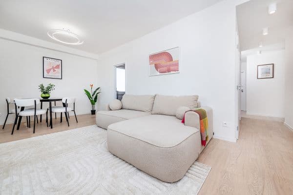 Prodej bytu 4+kk 94 m², V Dolině, Praha Prodej bytu 4+kk 94 m², V Dolině, Praha