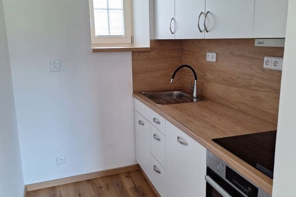 Pronájem bytu 2+1 37 m², Úhonická, Jeneč Pronájem bytu 2+1 37 m², Úhonická, Jeneč
