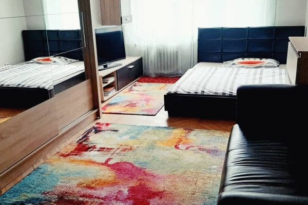 Pronájem bytu 3+1 88 m², Nehvizdská, Praha Pronájem bytu 3+1 88 m², Nehvizdská, Praha