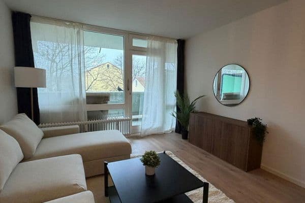 Pronájem bytu 1+1 31 m², Murnauerstraße 252, München, Bavorsko Pronájem bytu 1+1 31 m², Murnauerstraße 252, München, Bavorsko