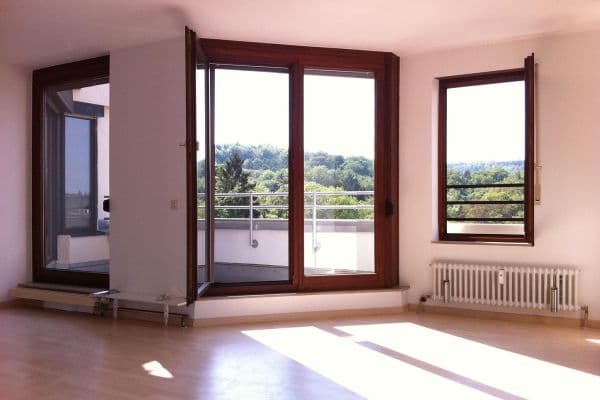Pronájem bytu 2+1 94 m², Stuttgart Pronájem bytu 2+1 94 m², Stuttgart