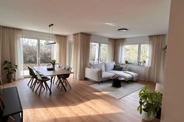 Pronájem bytu 2+kk 82 m², Holunderweg 14, Horb Pronájem bytu 2+kk 82 m², Holunderweg 14, Horb