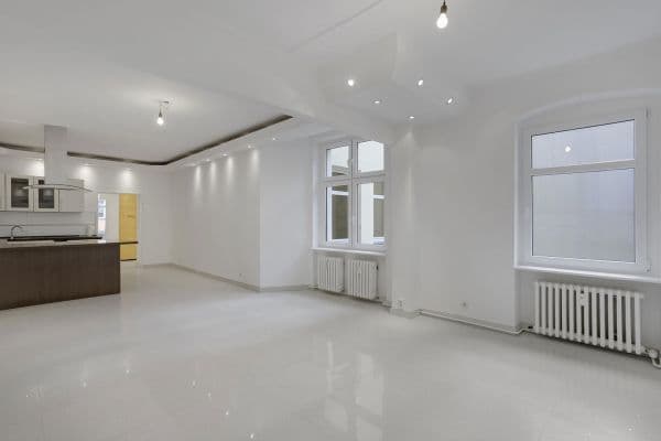 Prodej bytu 3+1 100 m², Togostr., Berlin, Berlín Prodej bytu 3+1 100 m², Togostr., Berlin, Berlín