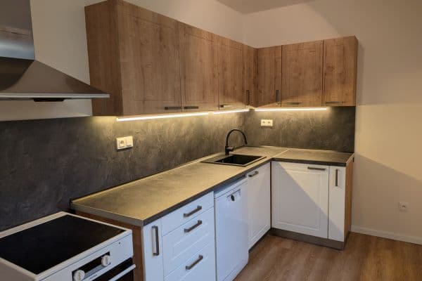 Pronájem bytu 3+kk 76 m², Rosečská, Praha Pronájem bytu 3+kk 76 m², Rosečská, Praha