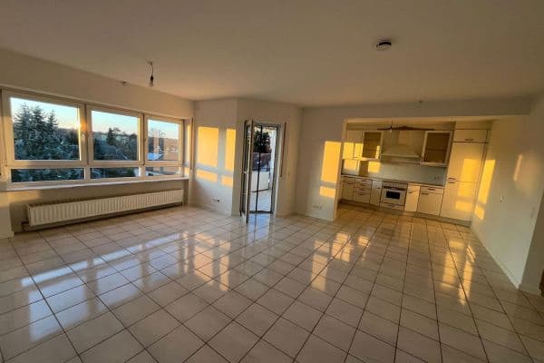 Prodej bytu 2+1 70 m², Hanau-Steinheim Prodej bytu 2+1 70 m², Hanau-Steinheim