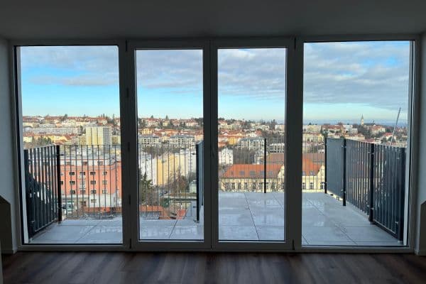 Pronájem bytu 3+kk 91 m², Šlikova, Praha Pronájem bytu 3+kk 91 m², Šlikova, Praha