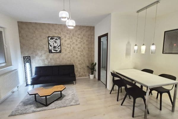 Pronájem bytu 2+kk 48 m², Generála Selnera, Kladno Pronájem bytu 2+kk 48 m², Generála Selnera, Kladno