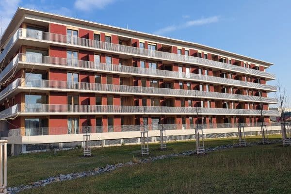 Pronájem bytu 2+kk 71 m², Vrátnická, Praha Pronájem bytu 2+kk 71 m², Vrátnická, Praha