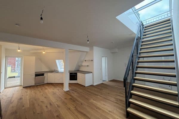 Pronájem bytu 2+1 87 m², Berlin, Berlín Pronájem bytu 2+1 87 m², Berlin, Berlín