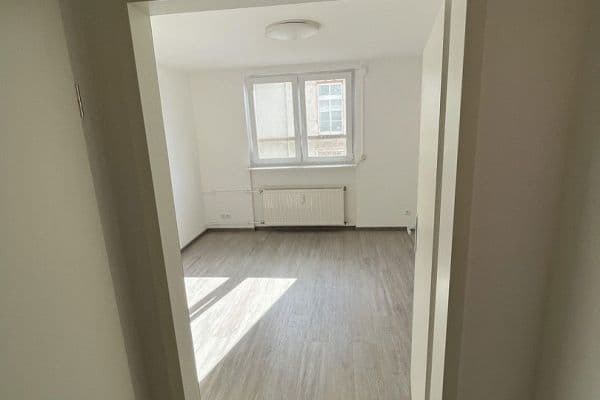 Pronájem bytu 1+1 20 m², Mainz, Porýní-Falc Pronájem bytu 1+1 20 m², Mainz, Porýní-Falc