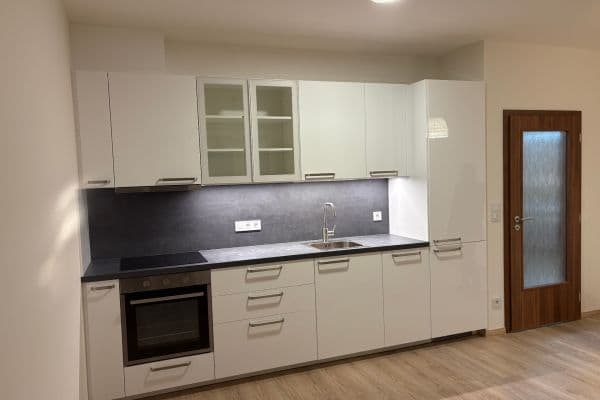 Pronájem bytu 1+kk 35 m², Fabiánové, Praha Pronájem bytu 1+kk 35 m², Fabiánové, Praha