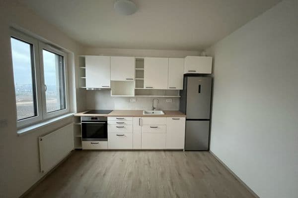 Pronájem bytu 1+kk 30 m², Fabiánové, Praha Pronájem bytu 1+kk 30 m², Fabiánové, Praha