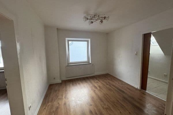 Pronájem bytu 2+1 40 m², Oberhausen Pronájem bytu 2+1 40 m², Oberhausen