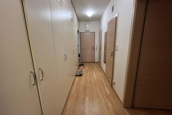 Pronájem bytu 2+kk 53 m², Pod Harfou, Praha Pronájem bytu 2+kk 53 m², Pod Harfou, Praha