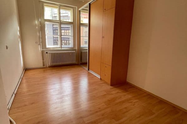 Pronájem bytu 2+kk 49 m², Trojanova, Praha Pronájem bytu 2+kk 49 m², Trojanova, Praha