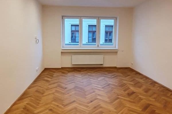 Pronájem bytu 2+1 62 m², Příční, Brno Pronájem bytu 2+1 62 m², Příční, Brno