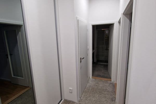 Pronájem bytu 2+kk 45 m², Na Mlejnku, Praha Pronájem bytu 2+kk 45 m², Na Mlejnku, Praha