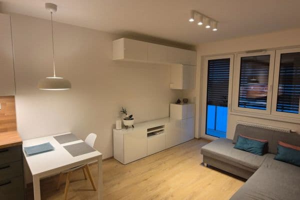Pronájem bytu 2+kk 44 m², Fabiánové, Praha Pronájem bytu 2+kk 44 m², Fabiánové, Praha