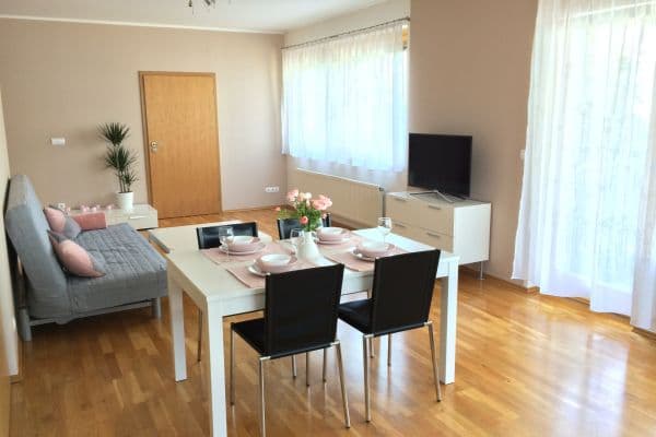Pronájem bytu 2+kk 72 m², Tibetská, Praha Pronájem bytu 2+kk 72 m², Tibetská, Praha