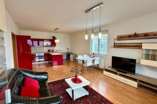 Pronájem bytu 3+kk 88 m², Radouňova, Praha Pronájem bytu 3+kk 88 m², Radouňova, Praha