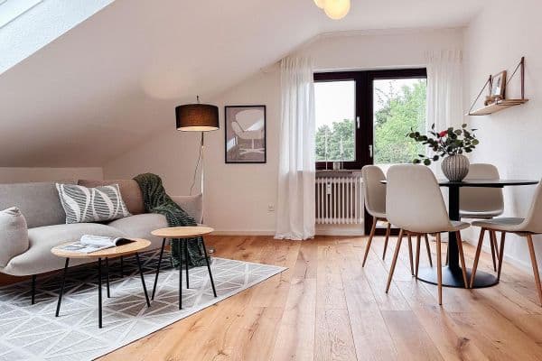 Prodej bytu 3+1 81 m², Leonberg Prodej bytu 3+1 81 m², Leonberg