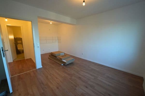 Pronájem bytu 3+1 58 m², Köln Pronájem bytu 3+1 58 m², Köln