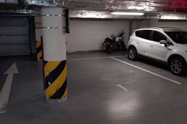 Pronájem garáže 20 m², Petrohradská, Praha Pronájem garáže 20 m², Petrohradská, Praha