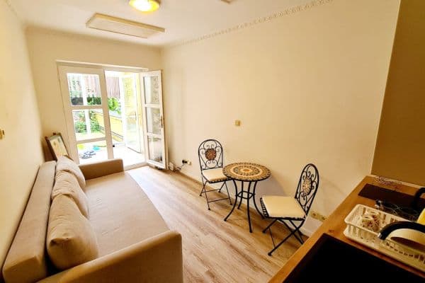 Pronájem bytu 1+kk 22 m², V Šáreckém údolí, Praha Pronájem bytu 1+kk 22 m², V Šáreckém údolí, Praha