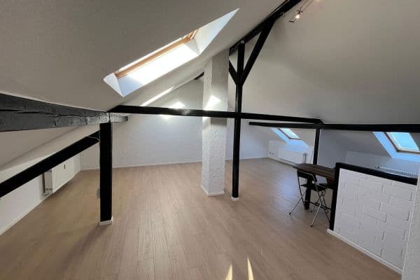 Pronájem bytu 1+1 62 m², Linienstraße 34, Düsseldorf Pronájem bytu 1+1 62 m², Linienstraße 34, Düsseldorf