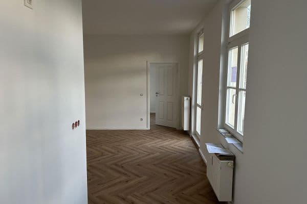 Pronájem bytu 2+1 57 m², Salomonstraße 22, Leipzig, Sasko Pronájem bytu 2+1 57 m², Salomonstraße 22, Leipzig, Sasko